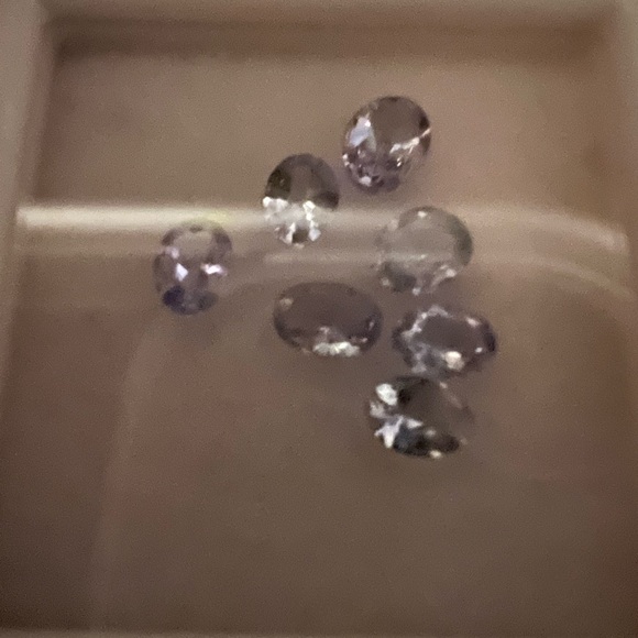 Rare Brilliant clear tanzanite 1.0 carats each. 3-4mm - Picture 1 of 3